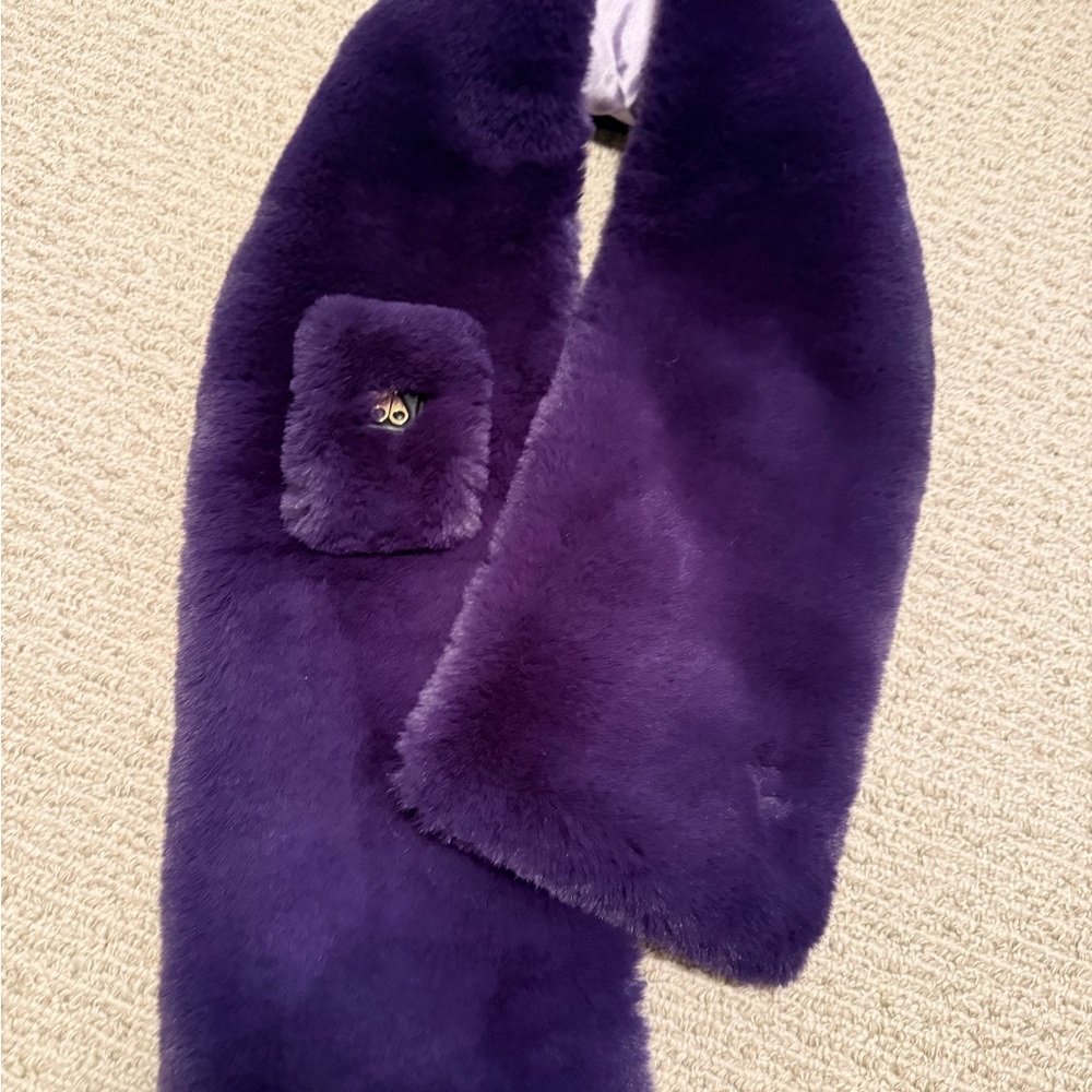 Moose knuckles bunny scarf